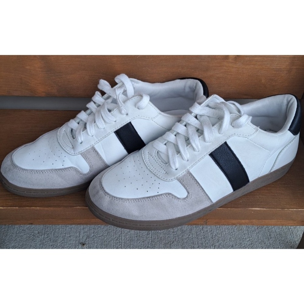 Universal Thread Women's Nikita Fashion White Lace-up Sneakers Shoes Flat 9.0